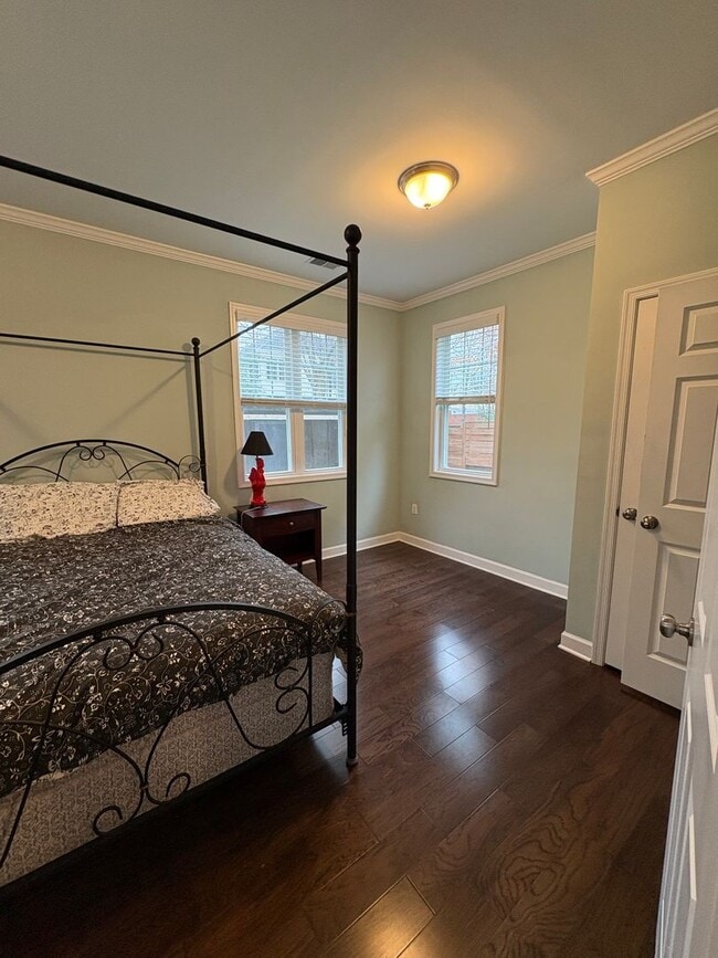 Building Photo - Beautiful Home Conveniently Located in Alexandria w/ Lower Level Suite