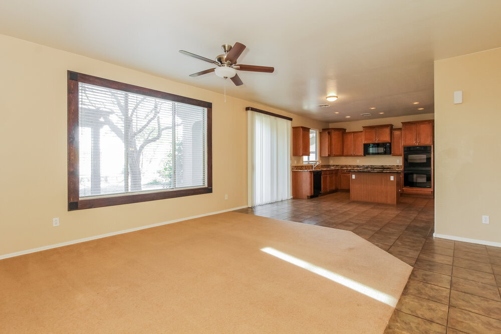 Building Photo - 27301 N 86th Ave