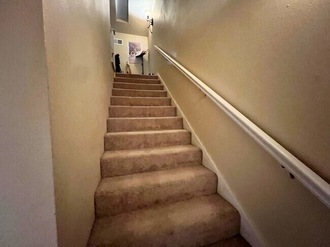 Building Photo - 37 Lafayette Pl