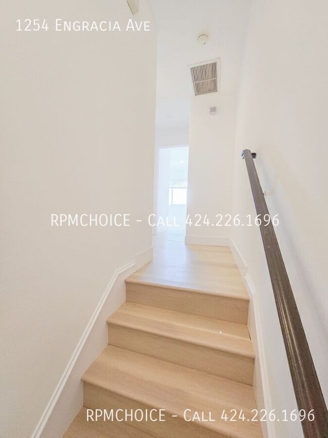 Building Photo - 1254 Engracia Ave