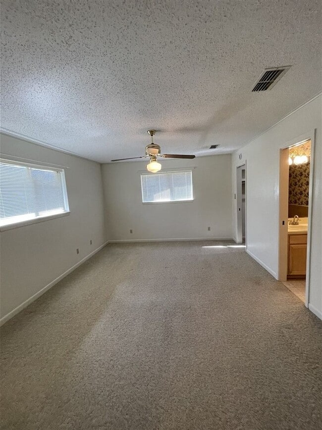 Building Photo - Bossier City LA 4 bed 3 bath for lease | S...
