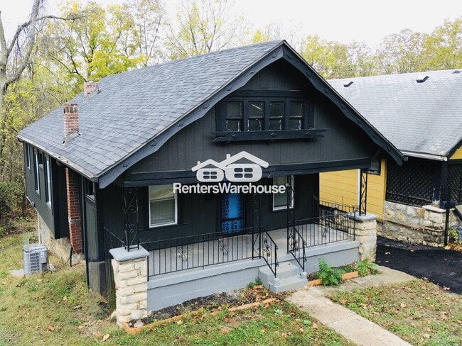 Building Photo - 4434 Park Ave