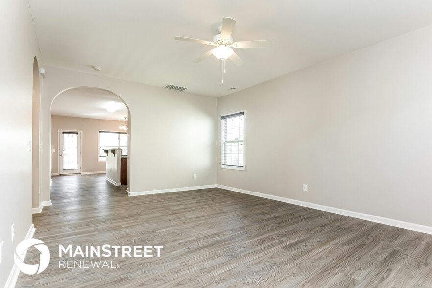 Building Photo - 4014 Lady Slipper Ln