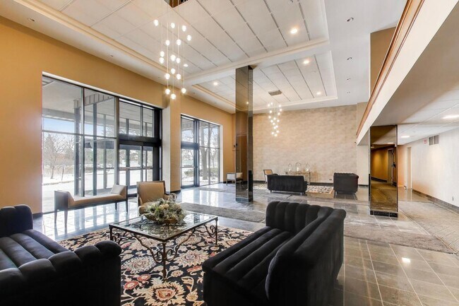 Building Photo - 6340 Americana Dr