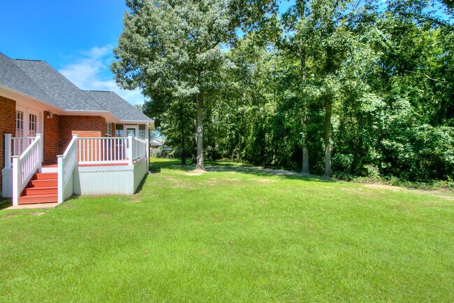 Building Photo - 3165 Foxcroft Cir