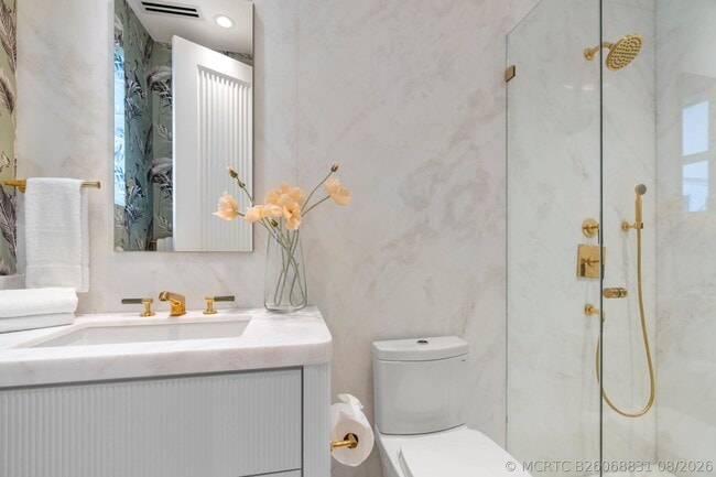 Building Photo - 255 Royal Poinciana Way