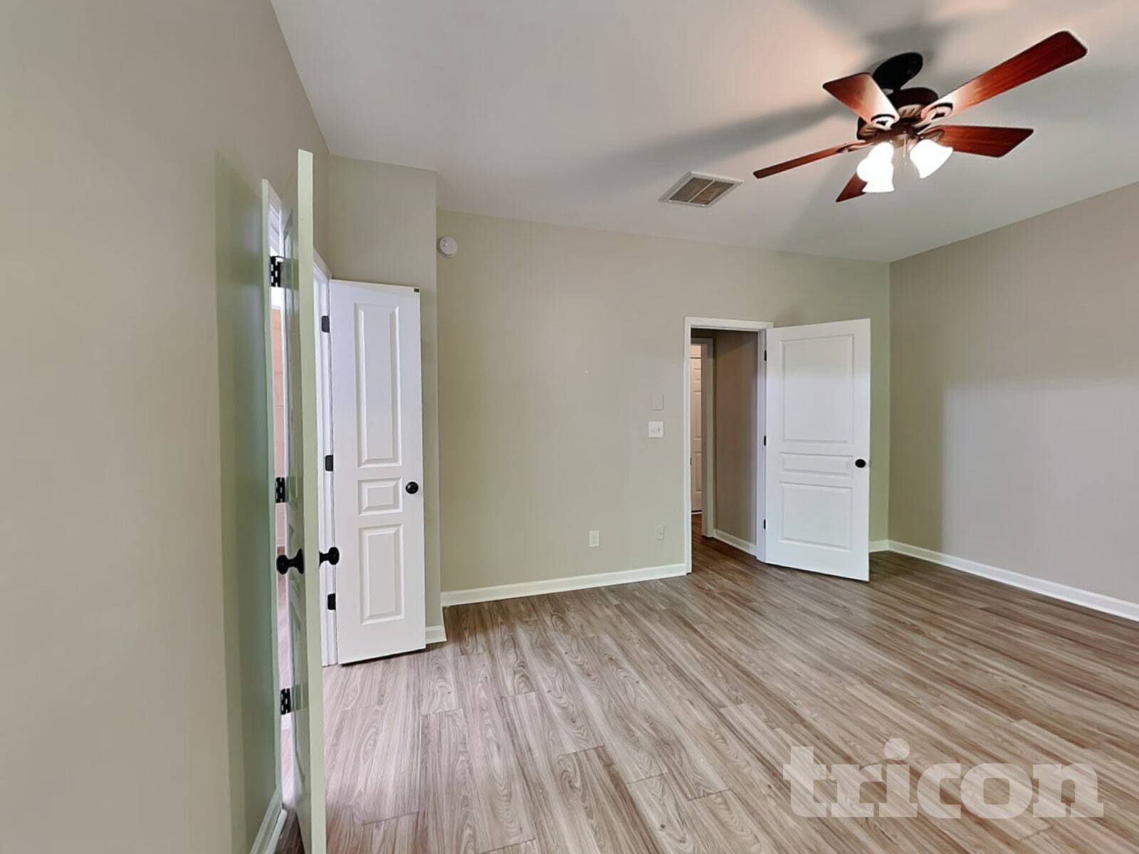 Building Photo - 557 McCarthy Dr