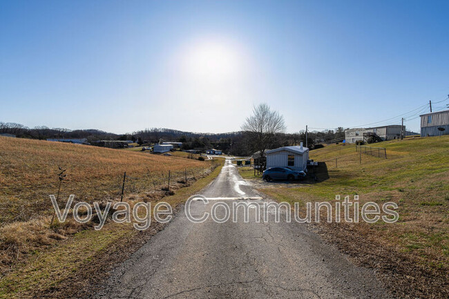 Building Photo - 2055 Devault Bridge Rd