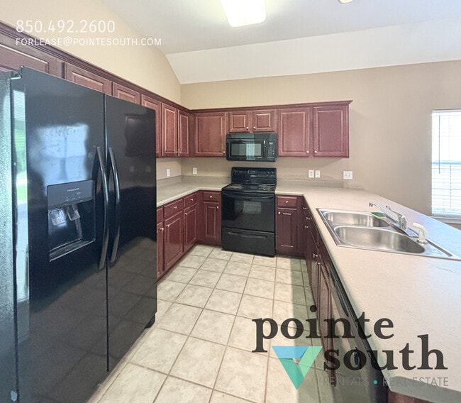 Building Photo - 29956 St Simon St