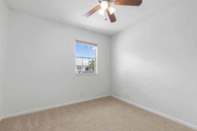 Building Photo - 9661 Cobblestone Creek Dr