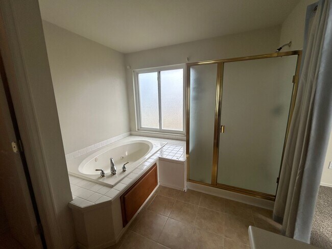 Building Photo - 9060 Strand Way