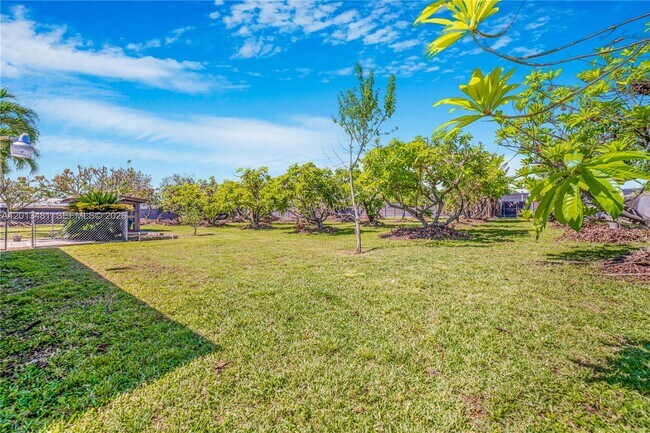 Building Photo - 26500 SW 167th Ave