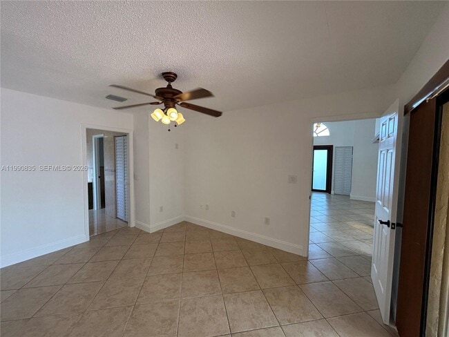 Building Photo - 8910 SW 4th Ln