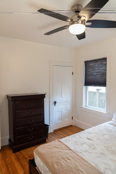 Back Bed - 9 Tyler St