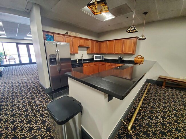 Building Photo - 620 Peachtree St NE