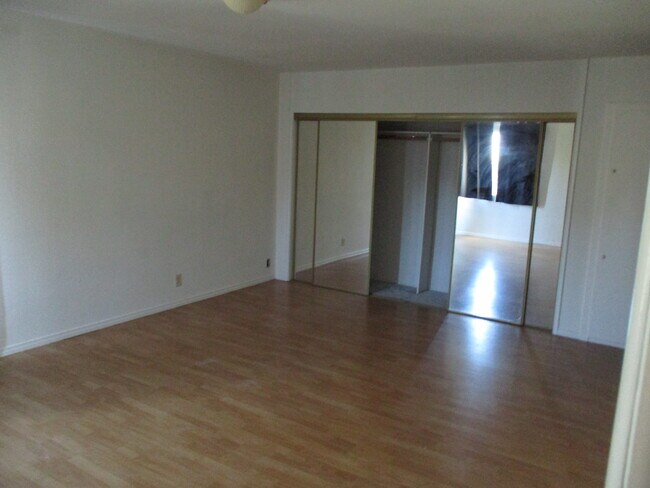 Building Photo - 18649 Chase St