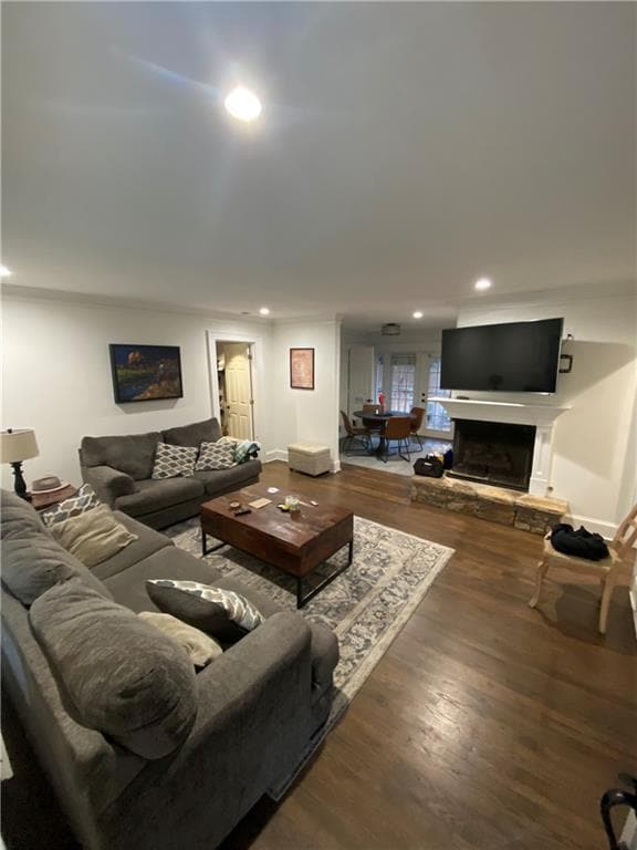 Building Photo - 2006 Fairway Cir NE