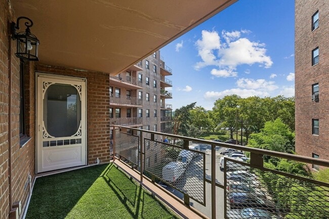 Building Photo - 8800 JFK Blvd E