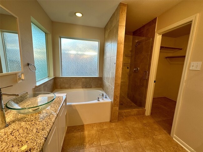 Building Photo - 18410 Cypress Meade Ln