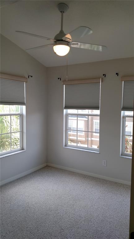Building Photo - 3043 Pointeview Dr