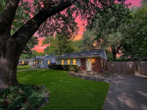 Building Photo - 3 bed, 1 bath in Colonial Acres near Quince and Colonial