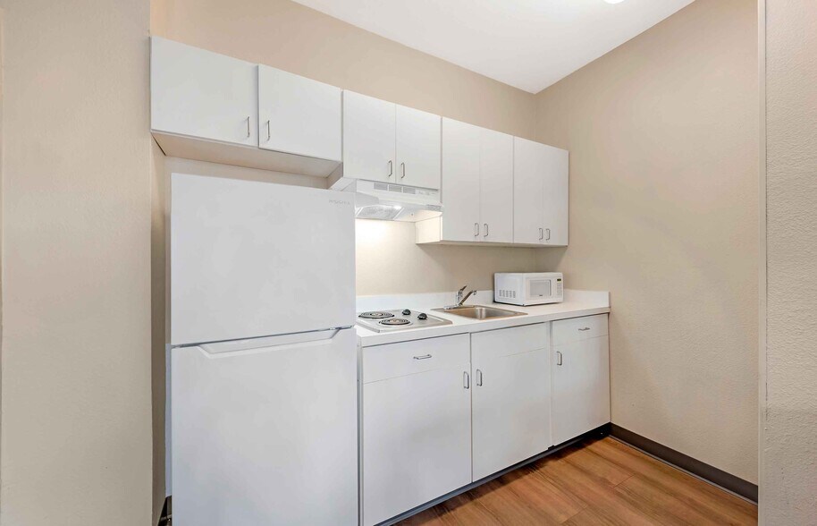 Building Photo - Furnished Studio-Austin - Northwest - Research Park