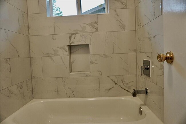 Building Photo - 10519 Sagetrail Dr