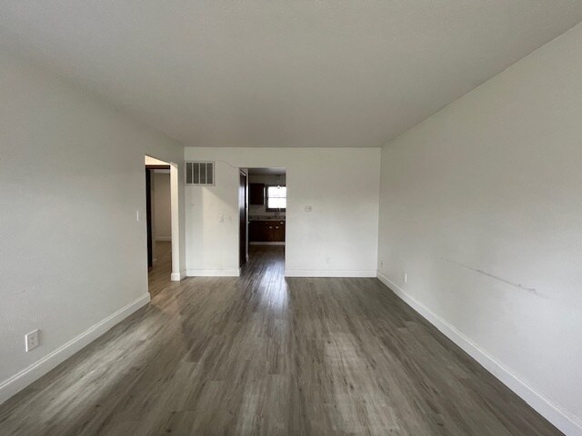 Building Photo - 601 Rizek Dr