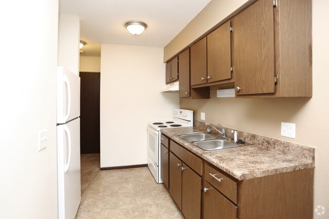 1BR, 1BA - 579 SF - Kensington Place Apartments