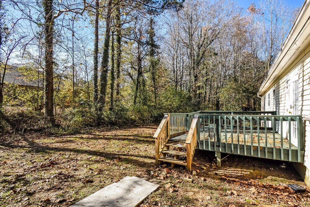 Building Photo - 1165 Wisteria Dr SW