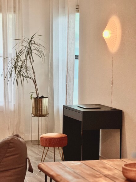 Building Photo - 607 Dawson St