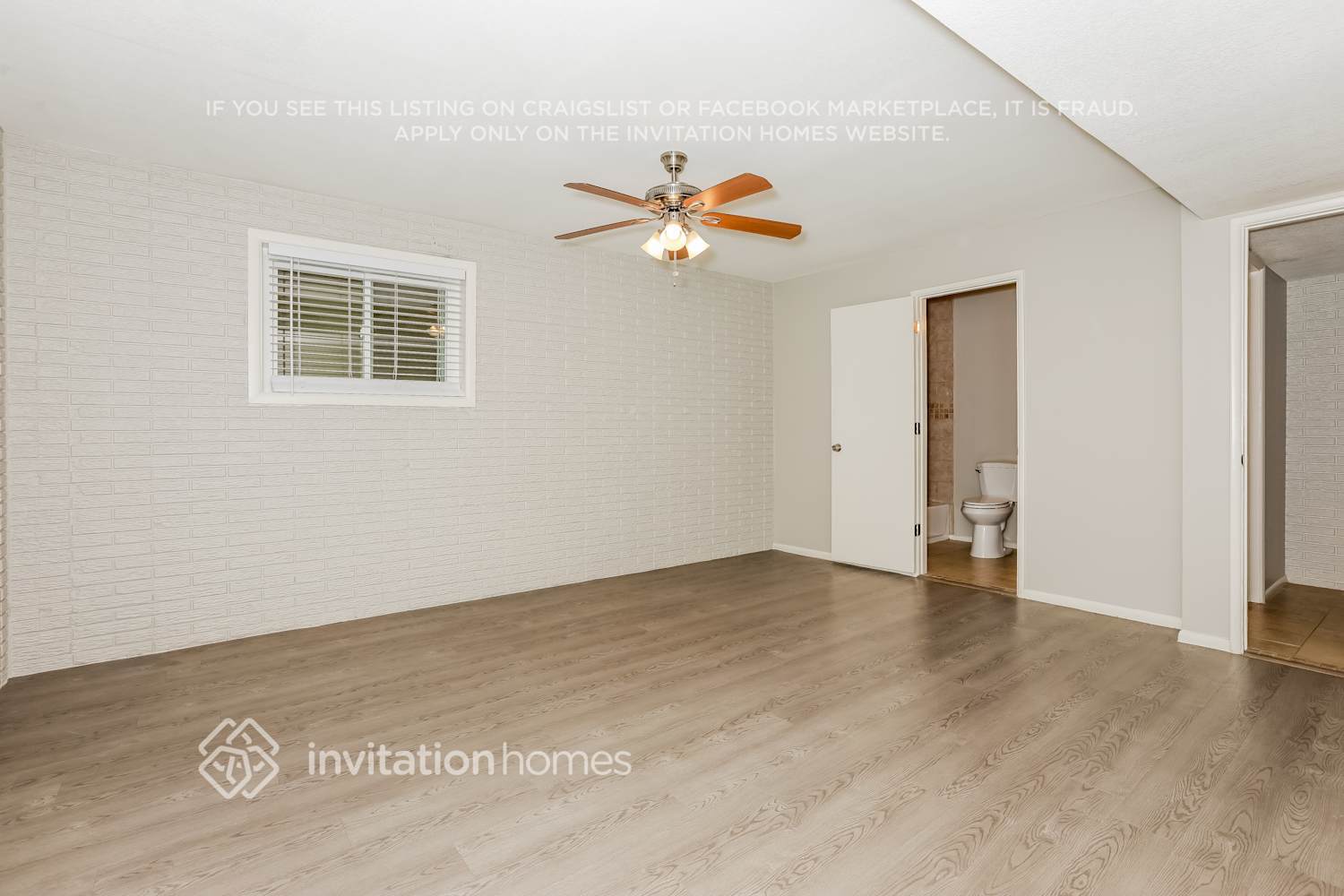 Building Photo - 200 N Miller St