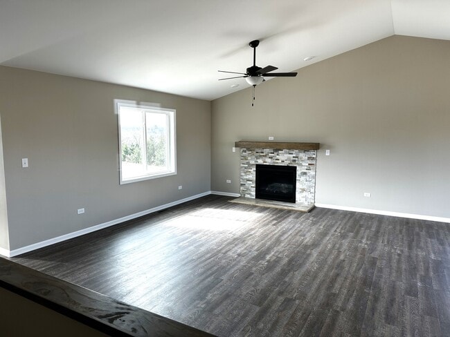 Building Photo - 317 Buena Terrace