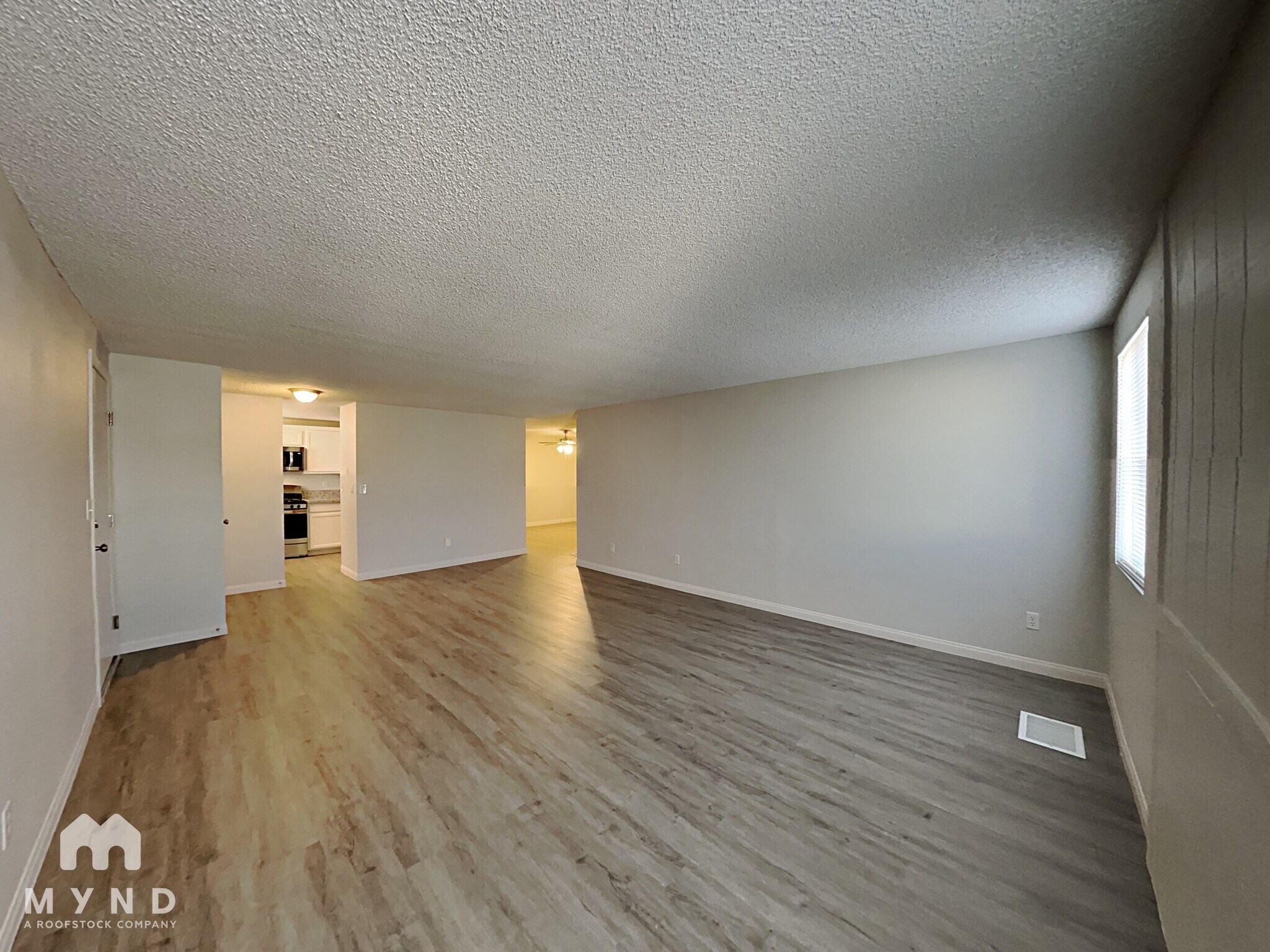 Building Photo - 545 Truffles St