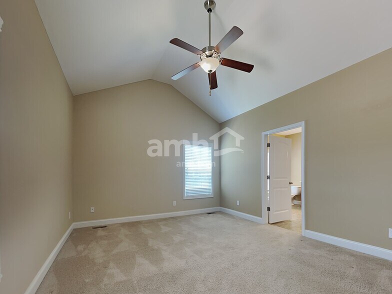 Building Photo - 4721 Dawn Oaks Ln