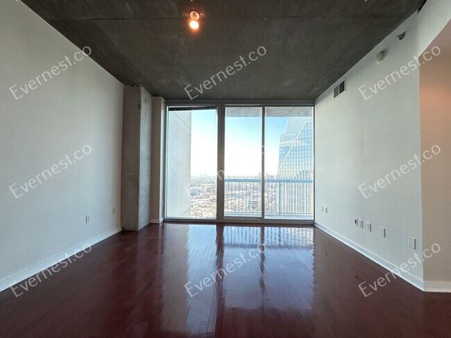 Building Photo - 3324 Peachtree Rd NE