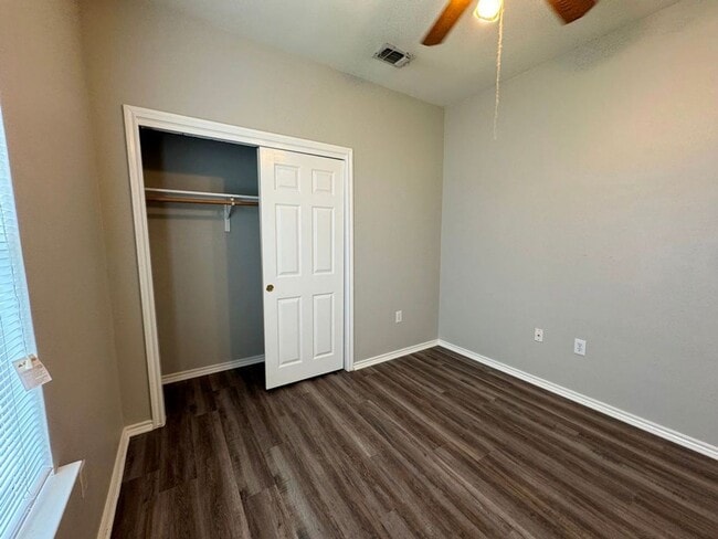 Building Photo - 1717 Constantino Cir