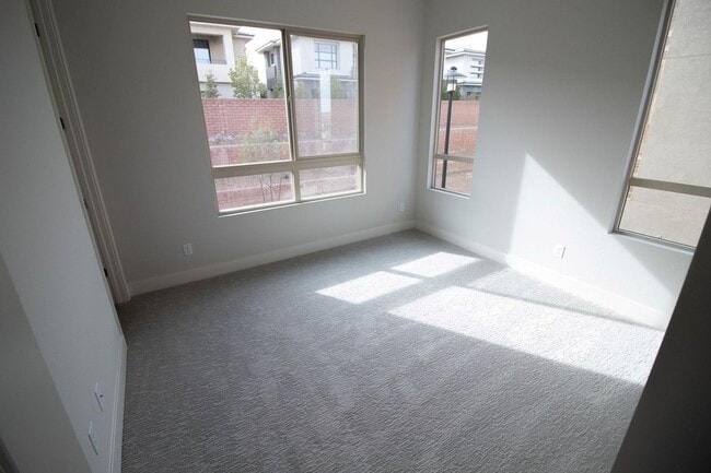 Building Photo - 4277 Solace St