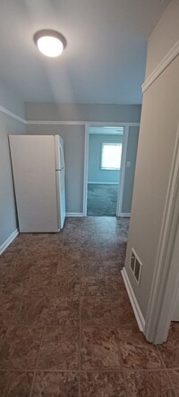 Building Photo - Beautiful 1 bedroom apartment close I-675