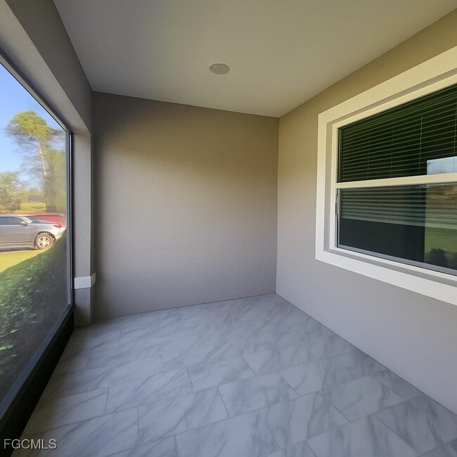 Building Photo - 2431 Paul Ave S