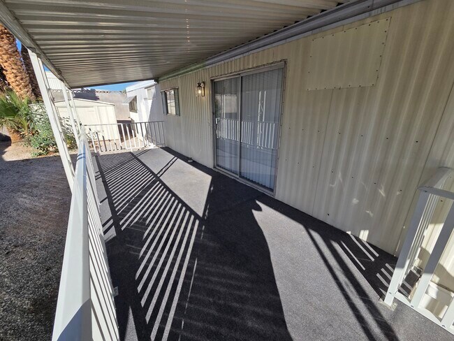 Building Photo - 3601 E Wyoming Ave