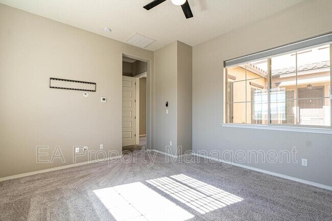 Building Photo - 827 Mesa Roja Trail NE