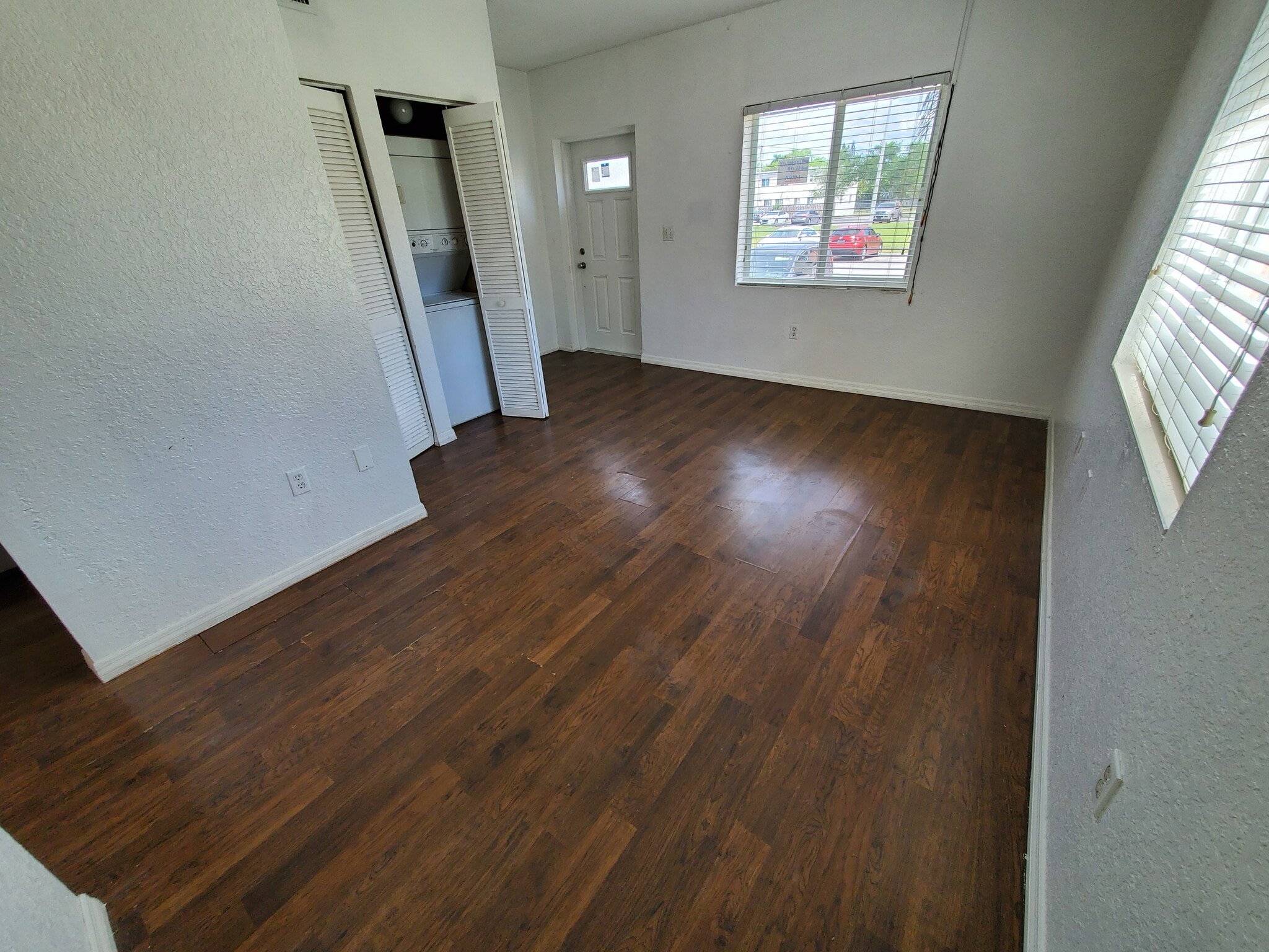 Building Photo - 300 NW 84th Terrace