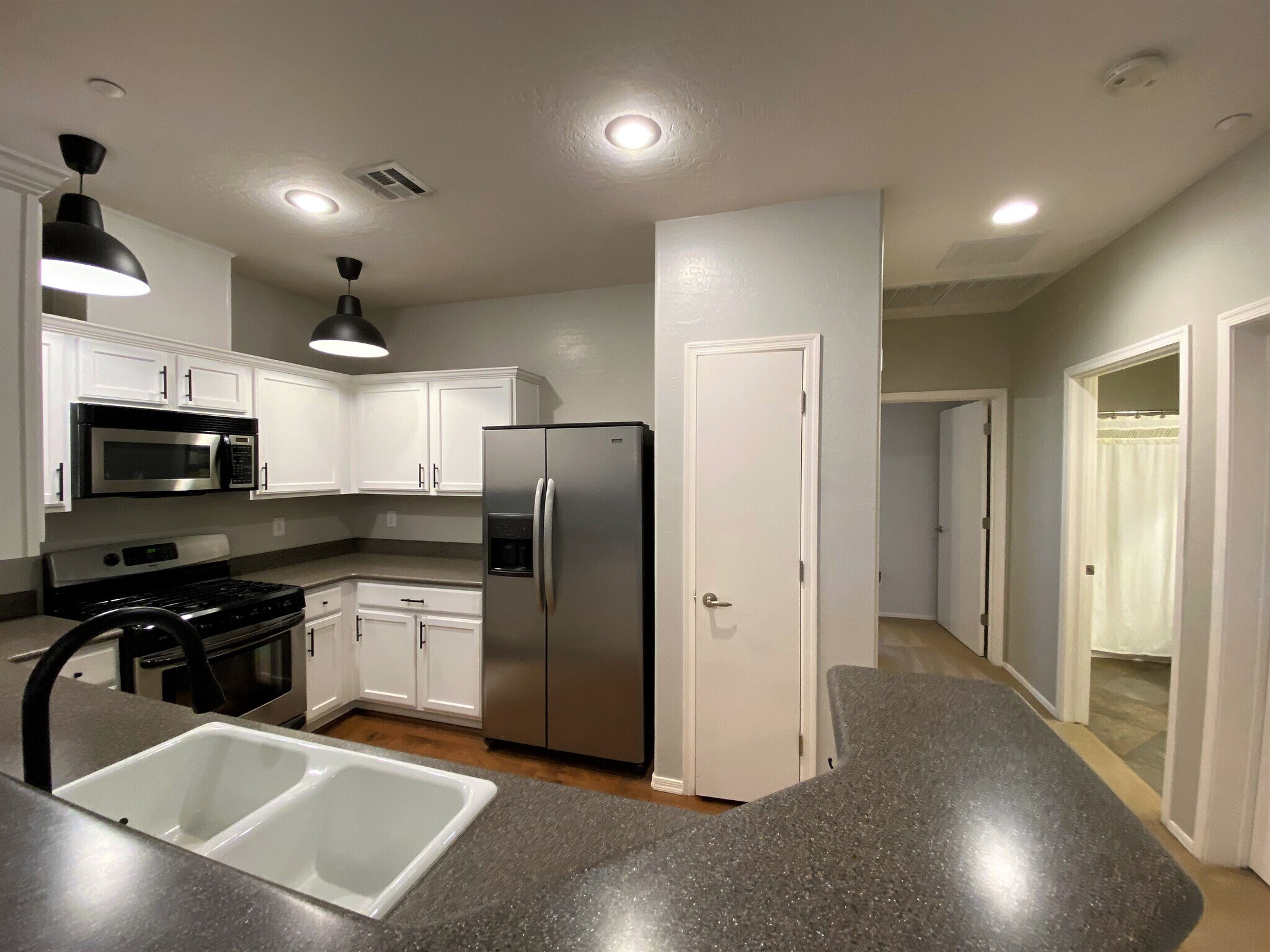 Building Photo - 4685 Apulia Dr