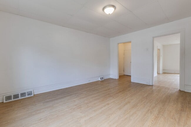 Building Photo - 132 Southern Ave