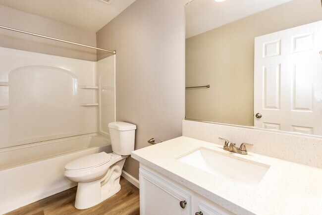 Building Photo - 151 Desert Pond Ave