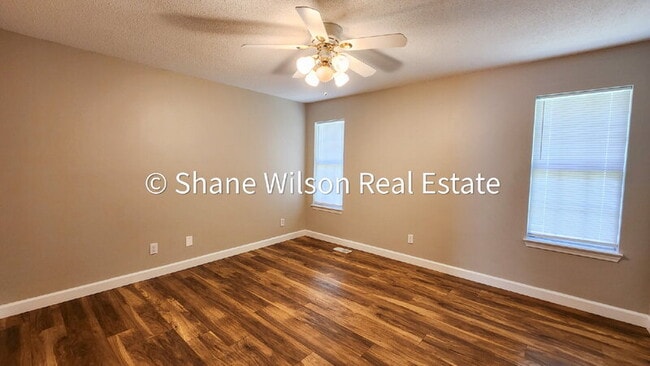 Building Photo - 162 Shawn Ln