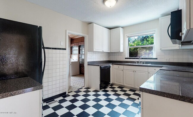 Building Photo - 1274 Belmont Terrace