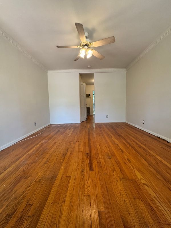 Building Photo - 901 N Formosa Ave
