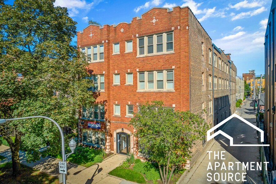 Building Photo - 3921 N Janssen Ave